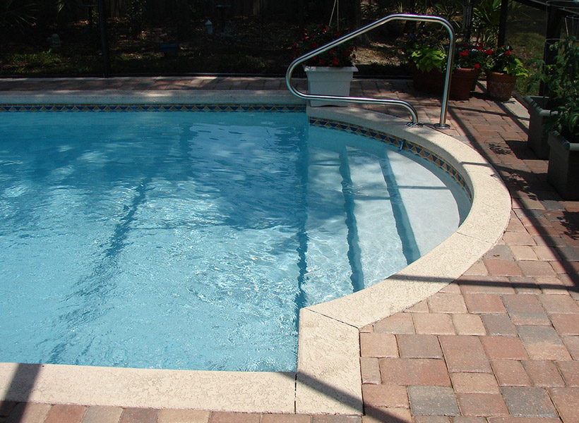 5 tips for winter pool cleaning and maintenance